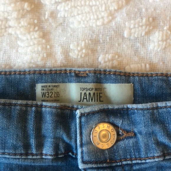 TOPSHOP MOTO JAMIE HIGH WAISTED JEANS - Picture 3 of 3